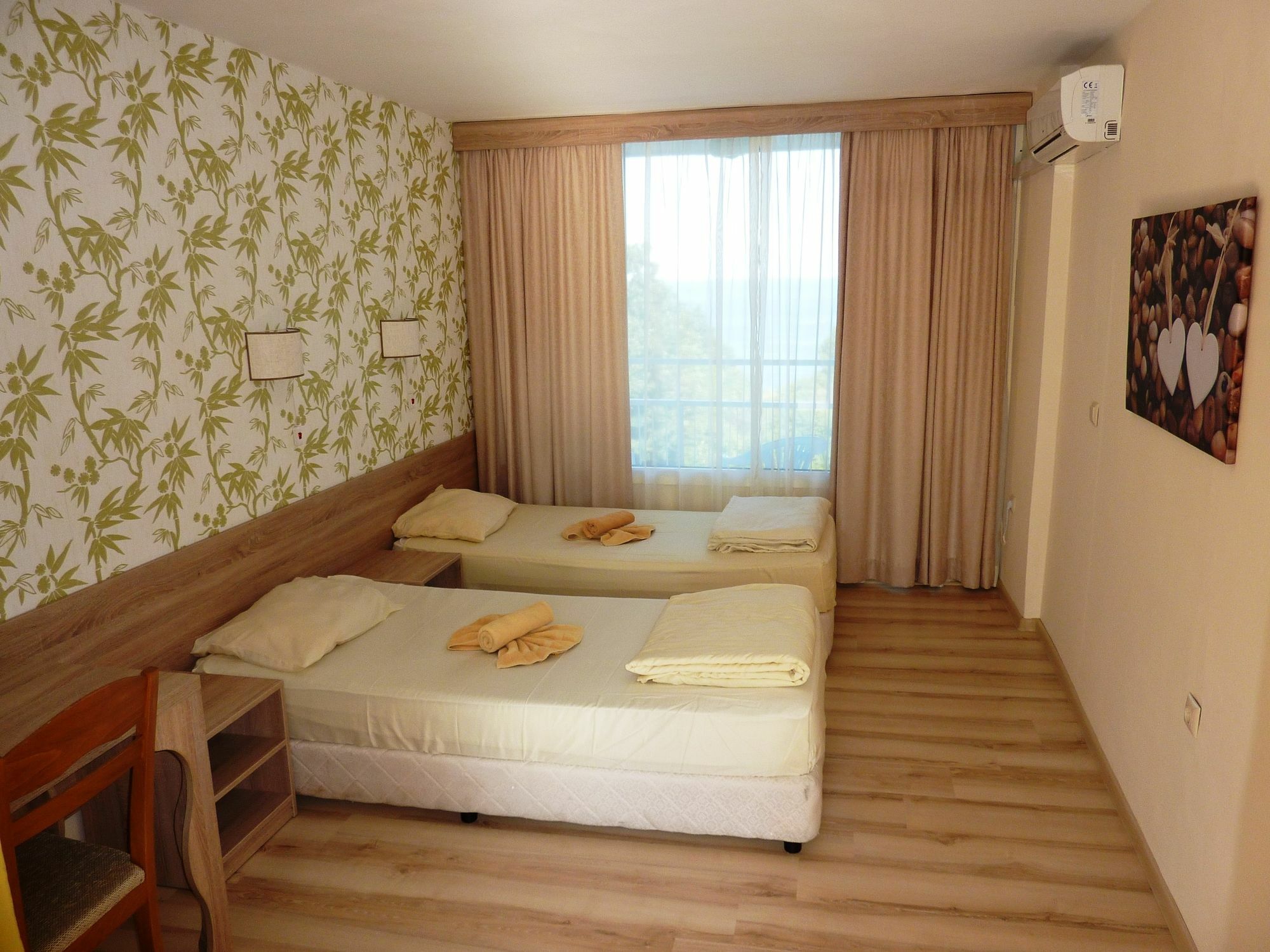 Hotel Zarya Goldstrand Exterior foto