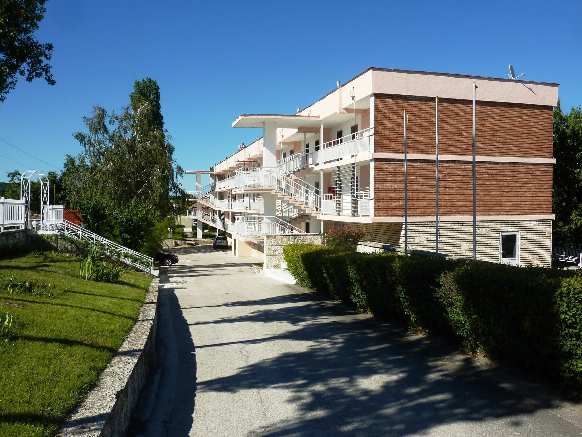 Hotel Zarya Goldstrand Exterior foto